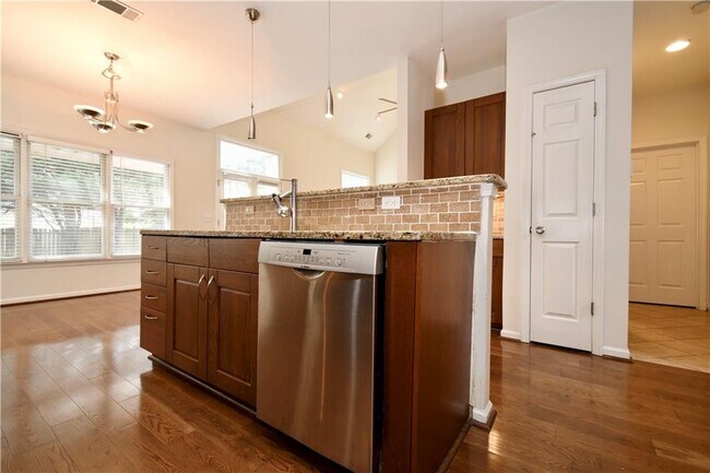 Building Photo - 4534 Village Springs Run