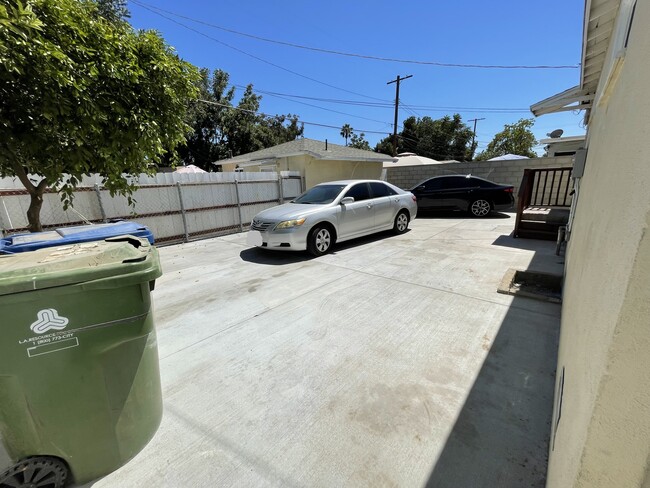 Parking/Patio - 14788 Polk St