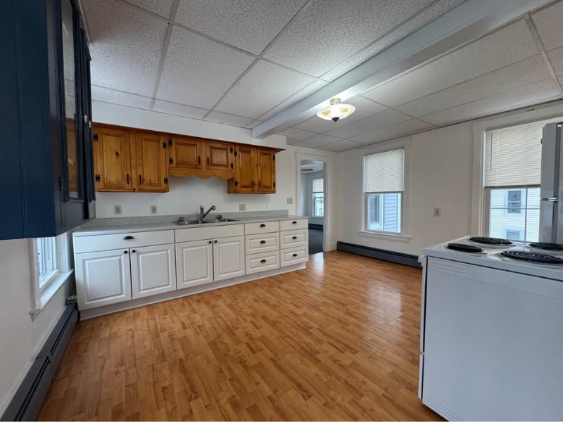 Building Photo - 73 High St