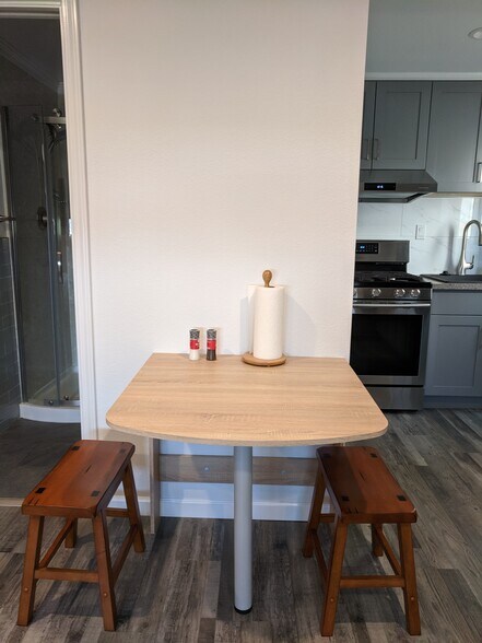 Building Photo - 182 Ardendale Dr