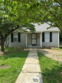 Building Photo - Charming 2 bedroom, 1 bathroom home locate...