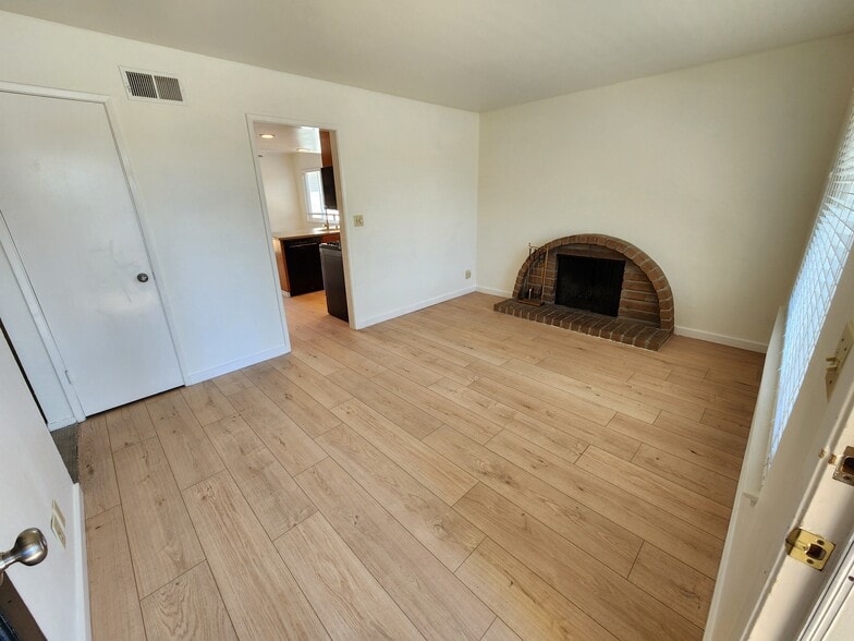 Front room - 1931 De Vaca Way