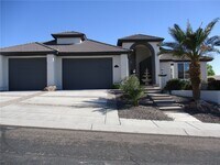 Building Photo - 2902 Desert Vista Dr