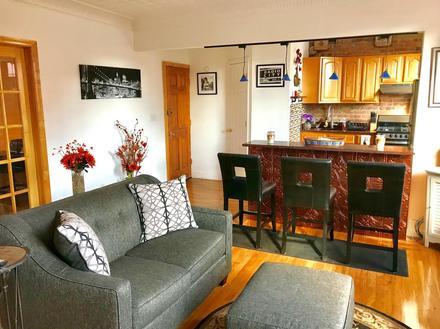 Building Photo - 4910 Vernon Blvd