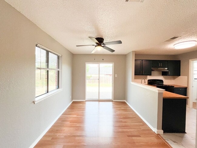 Building Photo - Available NOW!!!! This charming 2 story, 4...