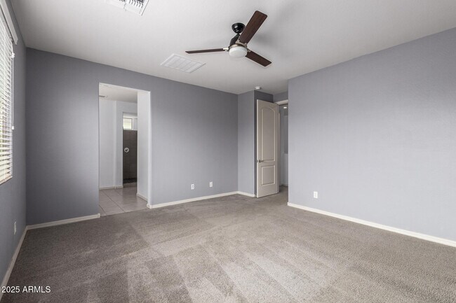 Building Photo - 5427 S Canyon Rim