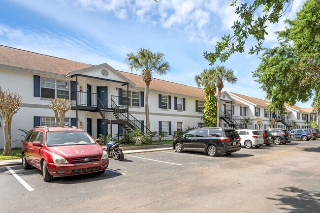 Primary Photo - Spacious 2/2 Condo In Lancelot at Winter Park
