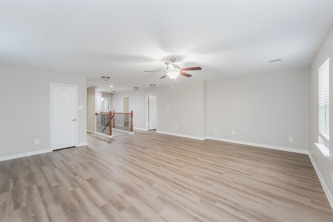 Building Photo - 26123 Flinton Dr