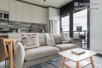 Building Photo - 1454 W Randolph St