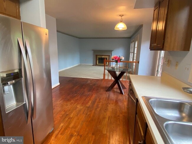 Building Photo - 9621 Bainbridge Ct