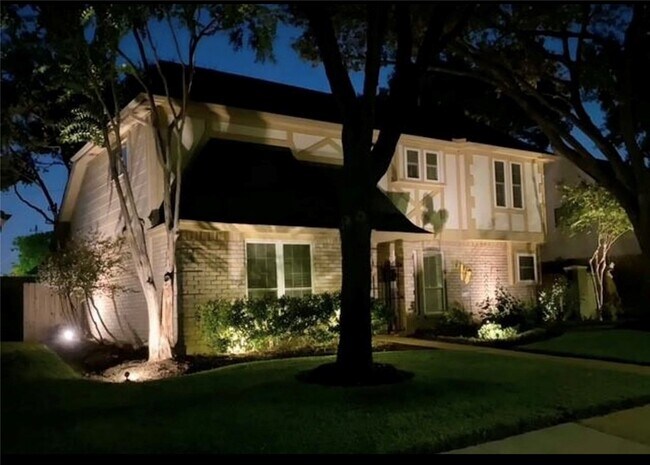 Building Photo - 2206 Hickory Lawn Dr