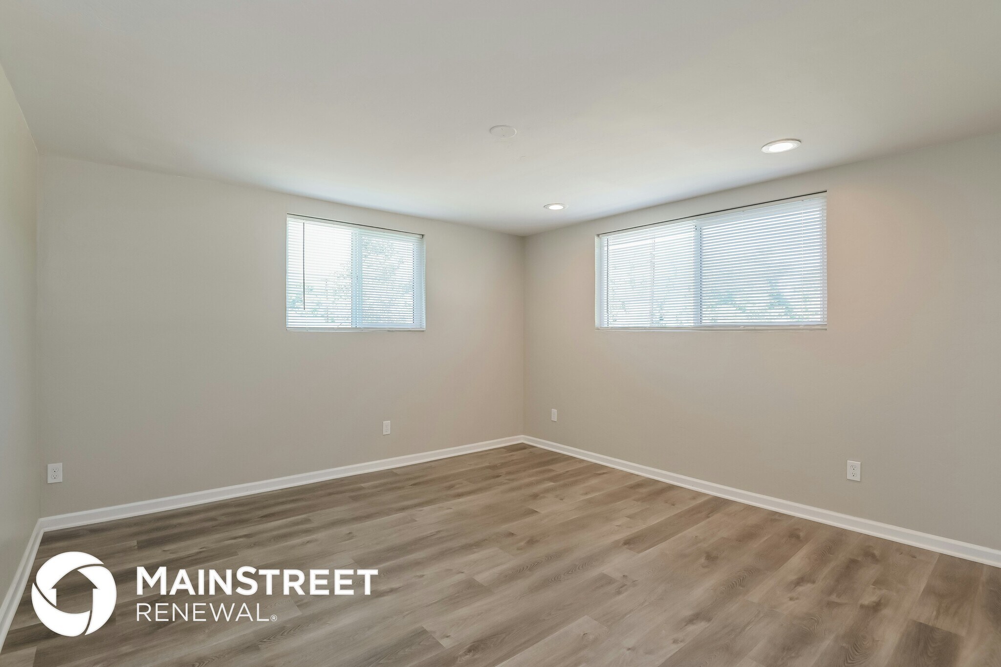 Building Photo - 6131 E 25th St