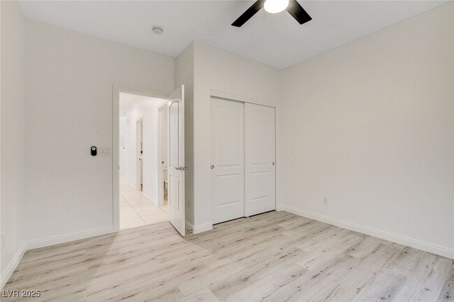 Building Photo - 1068 Riddle Glen St