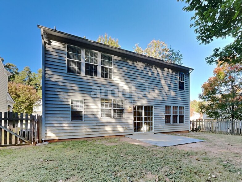 Building Photo - 18702 Victoria Bay Dr