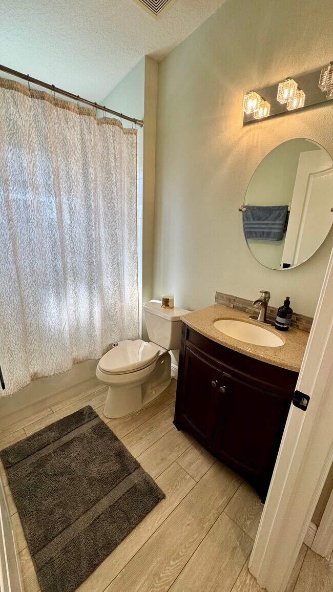 Building Photo - 480 Bridle Path Way