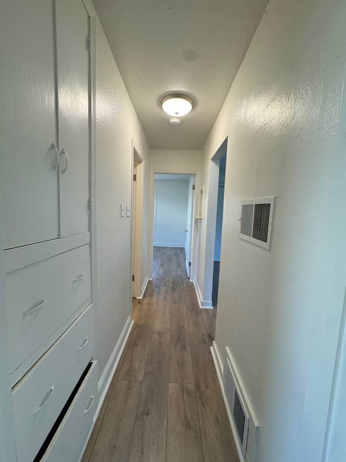 Building Photo - 3417 Brooks Ave