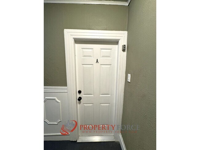 Building Photo - 666-668-668 S Van Ness Ave