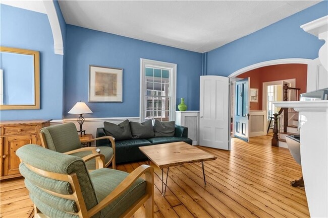 Building Photo - 58 Second St