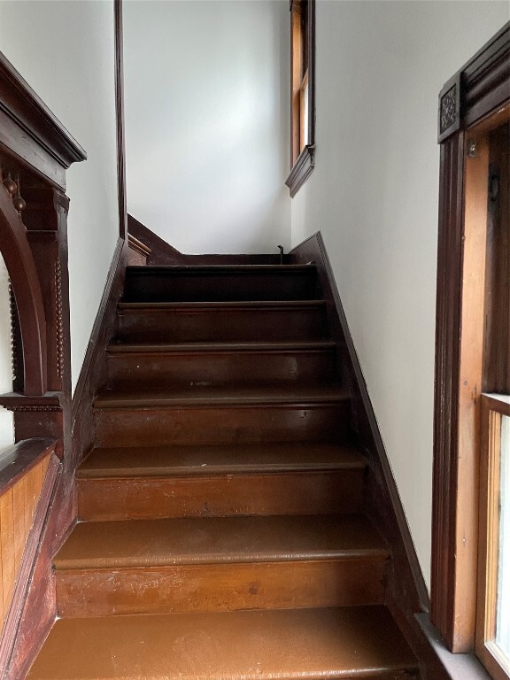 Building Photo - 507 Chenango St
