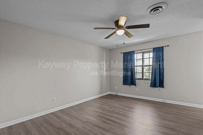 Building Photo - 2918 Arrowhead Dr