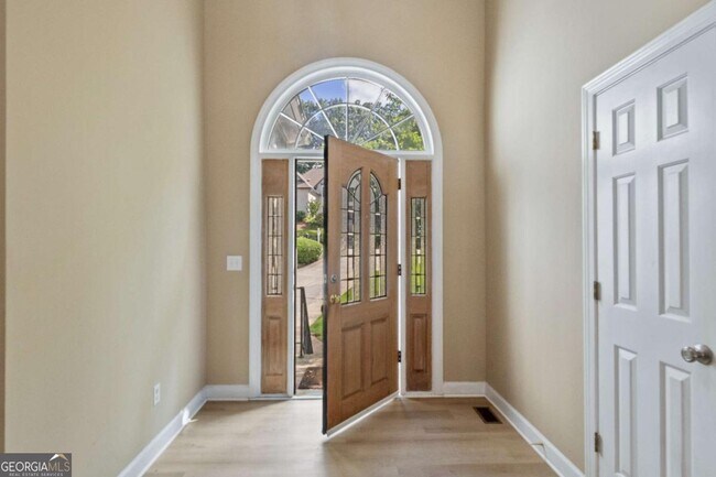 Building Photo - 4565 Ashmore Cir