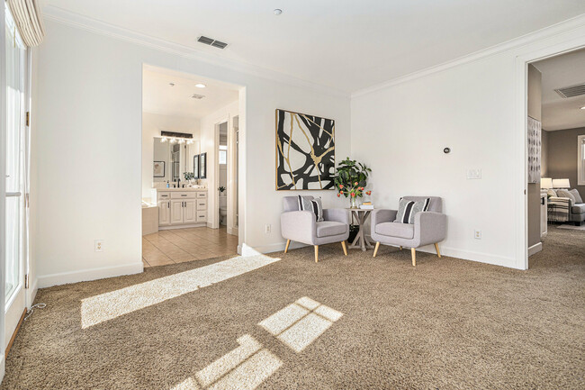 Building Photo - 203 Seacliff Way
