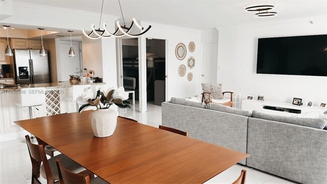 Building Photo - 20355 NE 34th Ct