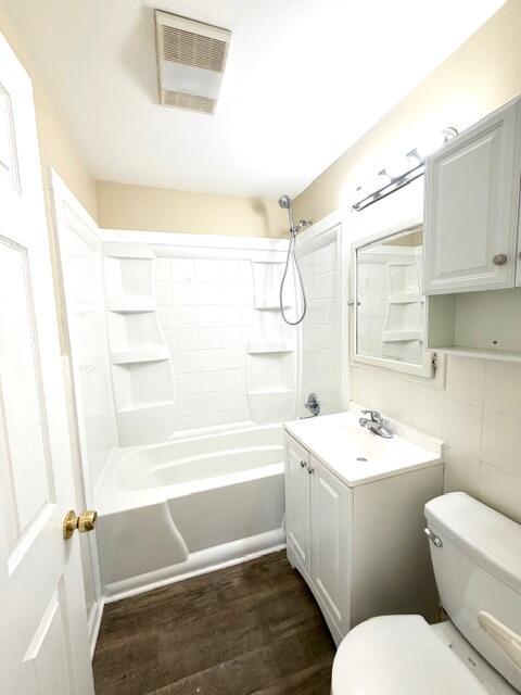 Building Photo - 6334 Hampden St