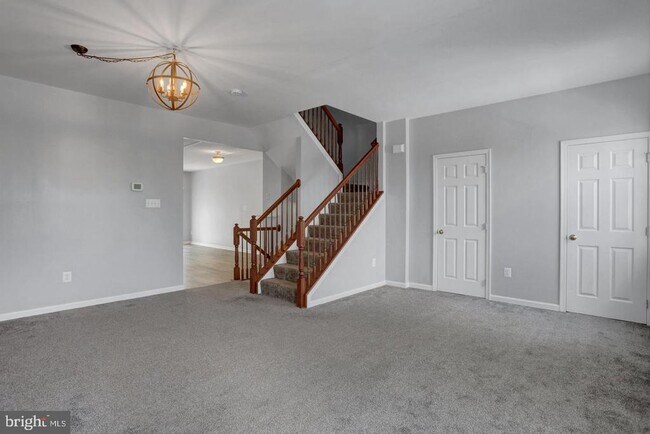 Building Photo - 64 Milestone Ct