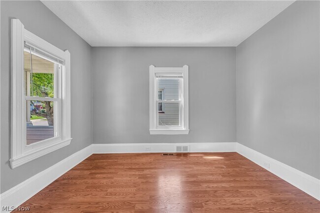 Building Photo - 12520 Carrington Ave