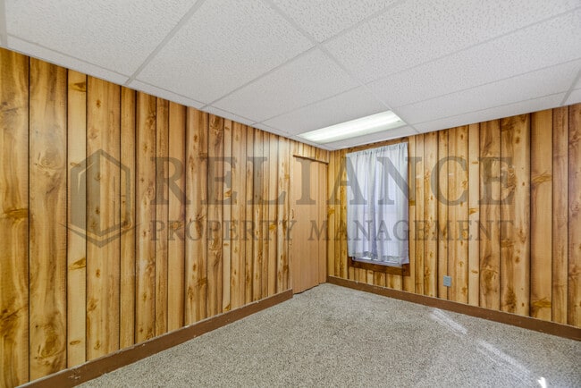 Building Photo - 421 N Meridian Ave