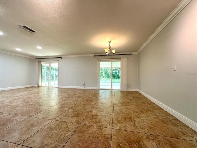 Building Photo - 10005 Granite Ln