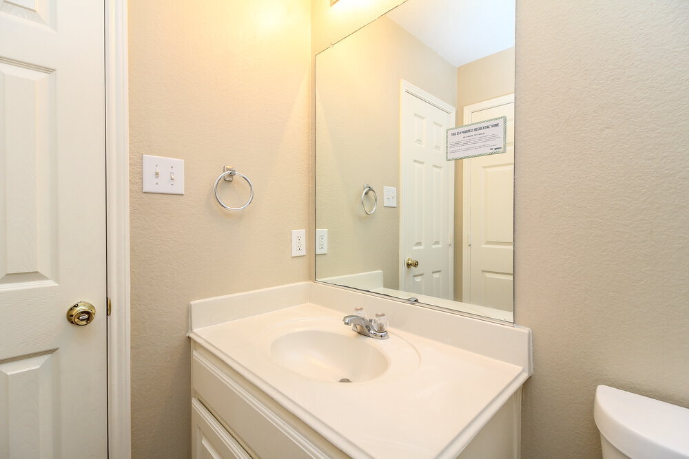 Building Photo - 2024 Northridge Dr