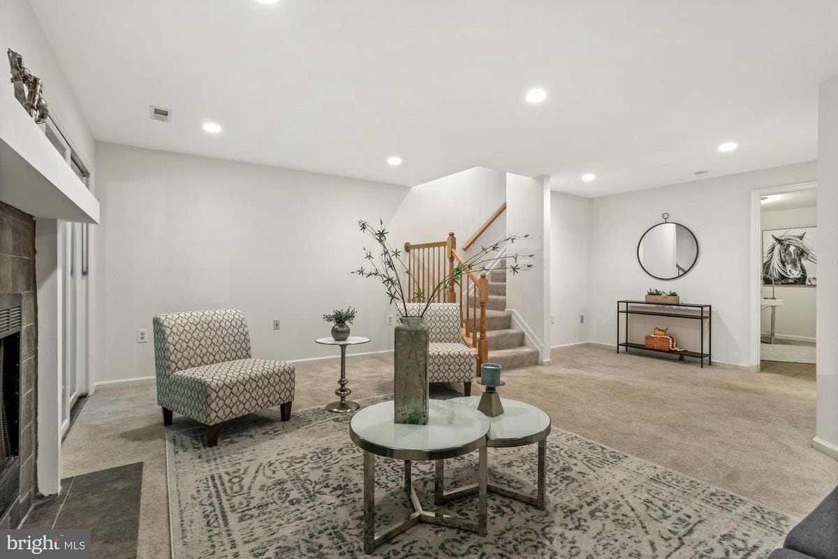 Building Photo - 11280 Fairwind Way