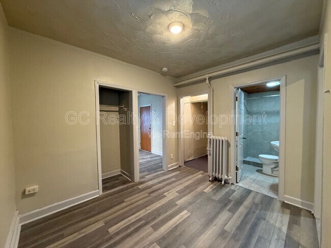 Building Photo - 214 Dupage St