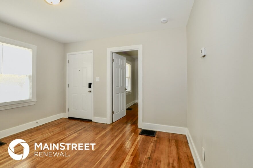 Building Photo - 1618 S 30th St