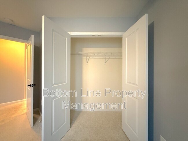 Building Photo - 13450 Savannah Point Dr