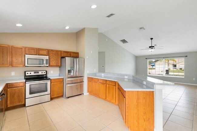 Building Photo - 12 Sawfish Ln