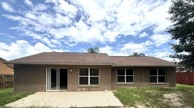 Building Photo - 11849 Foxglove Dr