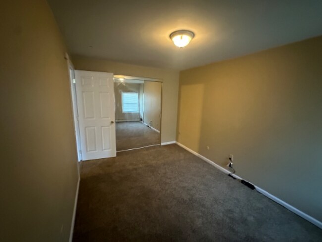 Building Photo - 49 Tappan St