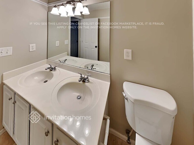 Building Photo - 665 Alstonefield Dr