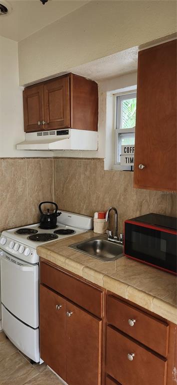 Building Photo - 901 3rd St N