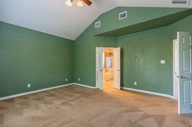 Building Photo - 14010 Bella Donna