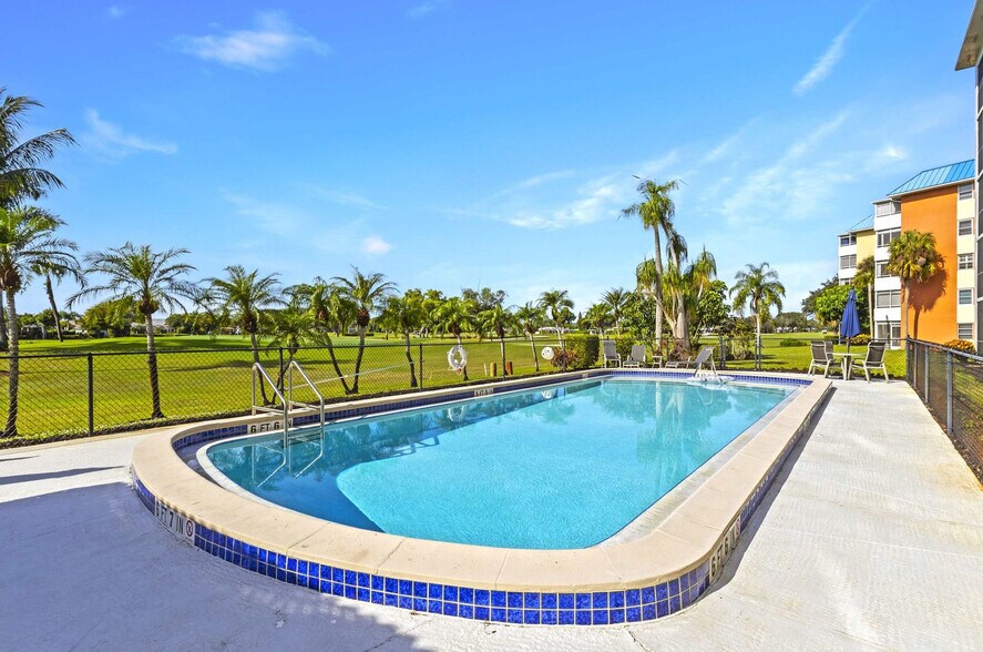 Building Photo - 180 Pebble Beach Blvd