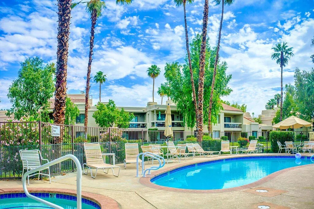 Clubhouse pool - 35200 Cathedral Canyon Dr