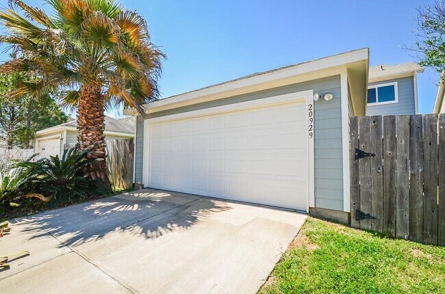 Building Photo - 20929 Patriot Park Ln