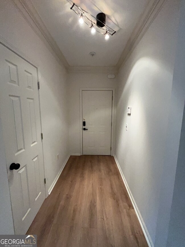 Building Photo - 955 Juniper St NE