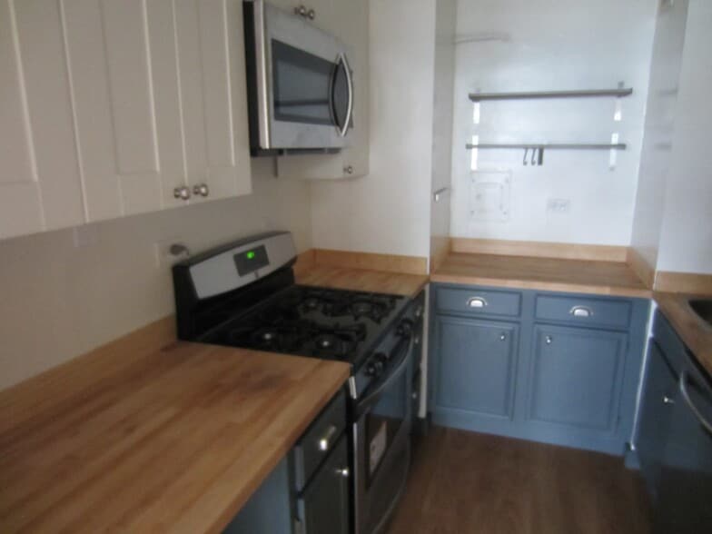 Kitchen - 2030 N. Adams Street