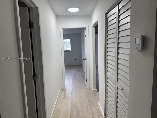 Building Photo - 12215 W Dixie Hwy