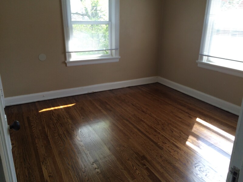 Building Photo - 925 Nassau St